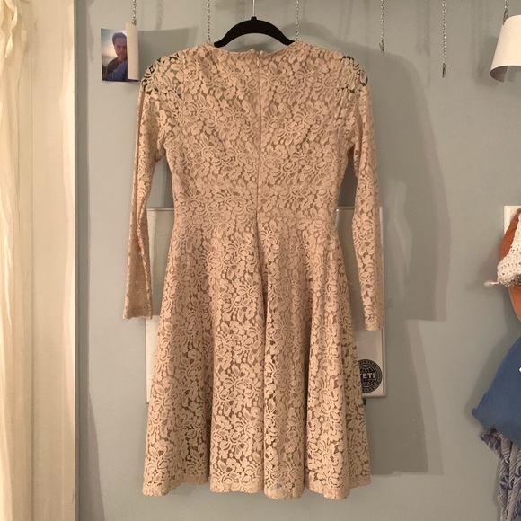 NWOT Lace Mini Dress - Picture 4 of 4